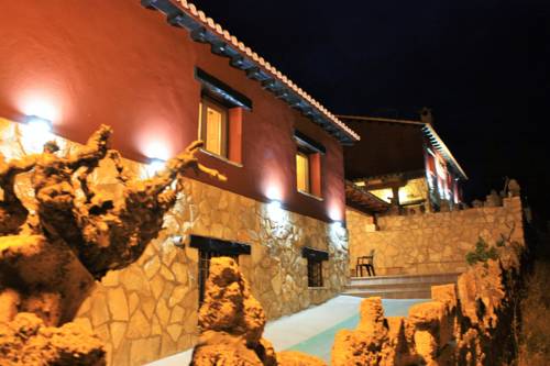 Uña Испания праздничный промокод booking.com