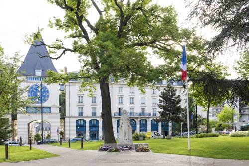 Le Plessis Robinson Francia código de promoción de vacaciones booking.com