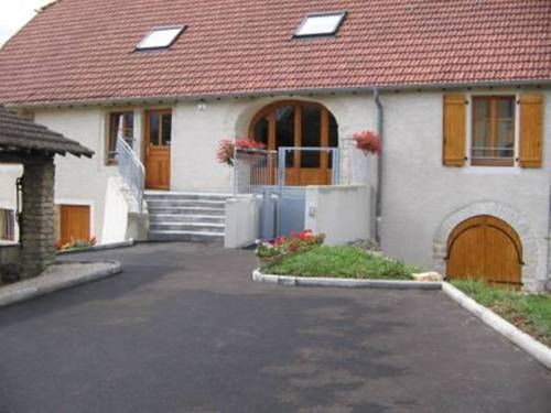 Saint-Hilaire Франция праздничный промокод booking.com
