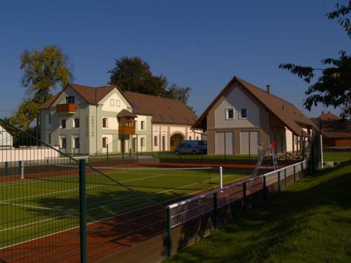 赫拉德茨·克拉洛韦（HradecKrálové） 捷克共和國 Hradec Králové 假日促销代码 booking.com