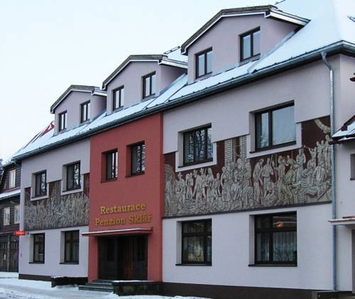 Каролинка Чехия праздничный промокод booking.com
