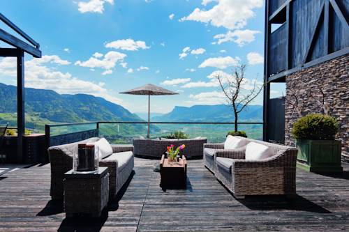 蒂罗洛（朵夫·蒂罗尔） 意大利 Tirolo (Dorf Tirol) 假日促销代码 booking.com
