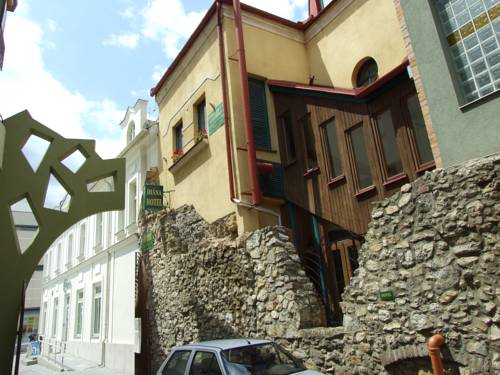 Печ Венгрия праздничный промокод booking.com