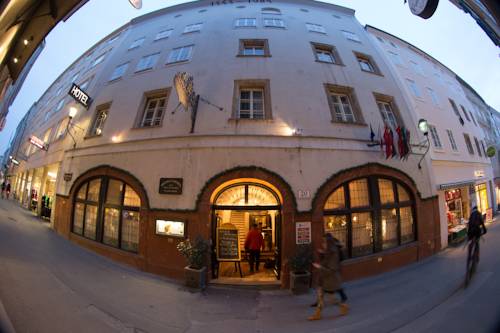 ザルツブルク オーストリア ホリデープロモーションコード Salzburg booking.com